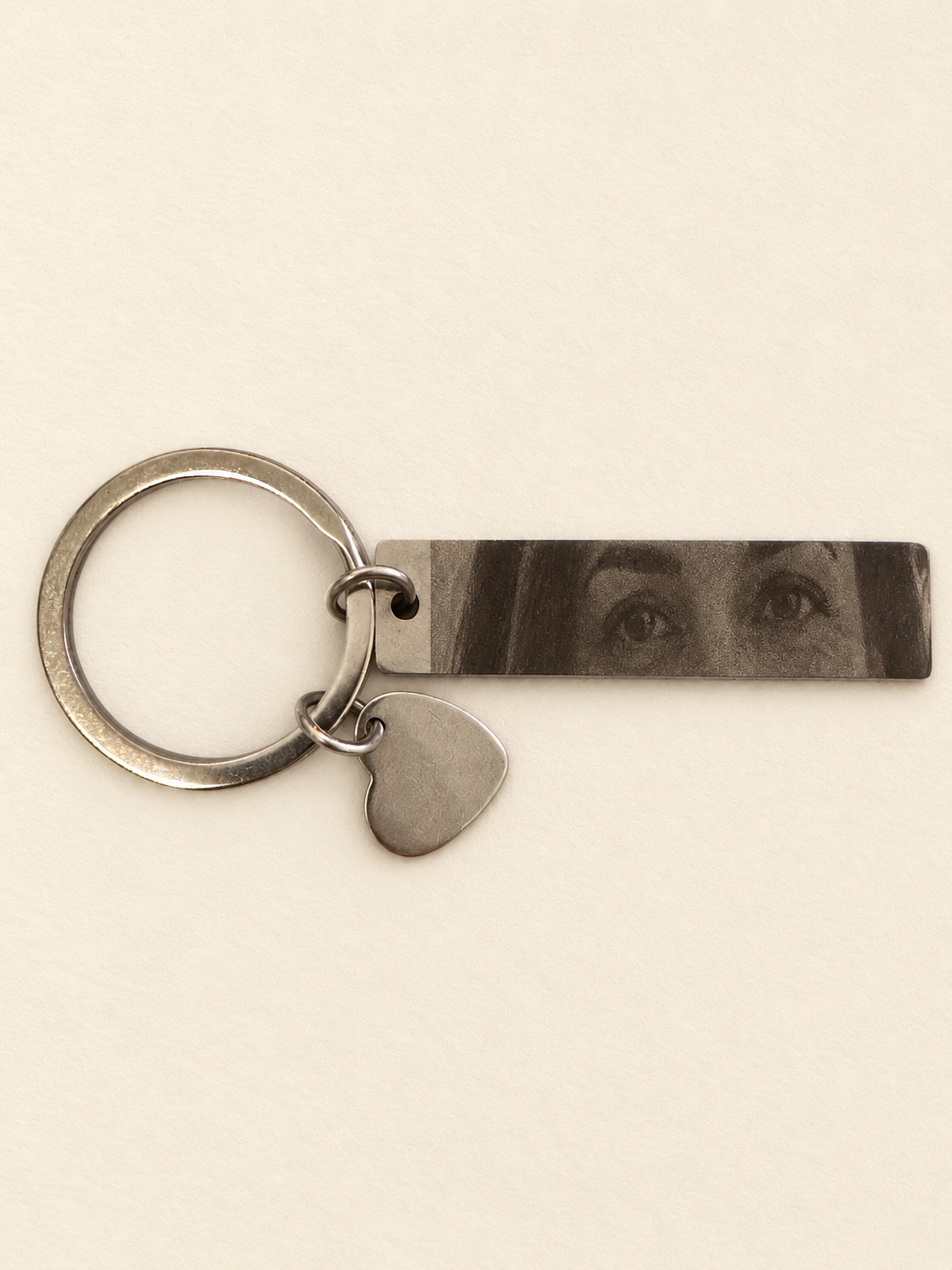 Porte-clés personnalisé avec vos yeux – Gravure photo